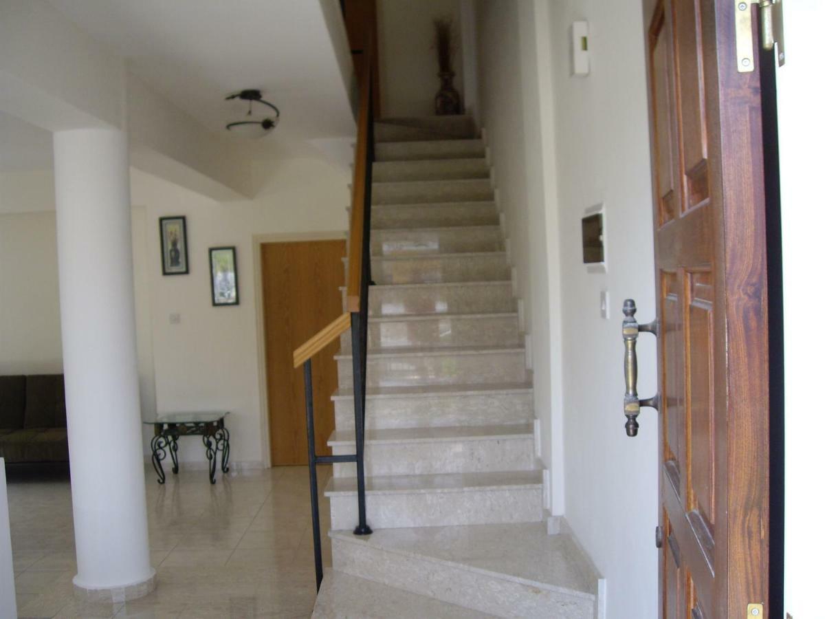 Frangipani Villa Пафос Экстерьер фото